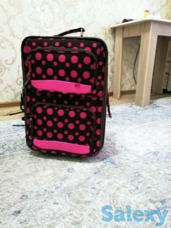 Супер легкая сумка чемодан отличное качество. Для девочек, фотография 1