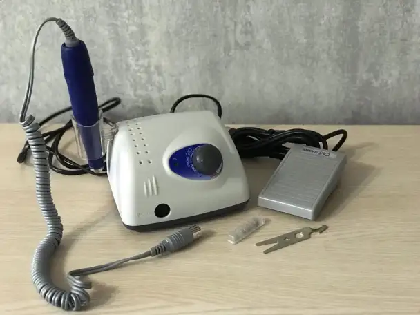 Продам машинку для аппаратного маникюра, педикюра strong 210, фотография 3