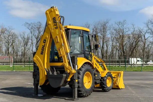 Зубья и бокорезы ковшей экскаваторов - погрузчиков JCB, фотография 1