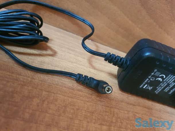 Зарядка Адаптор, адаптер 12V-1.5A блок питания, фотография 1