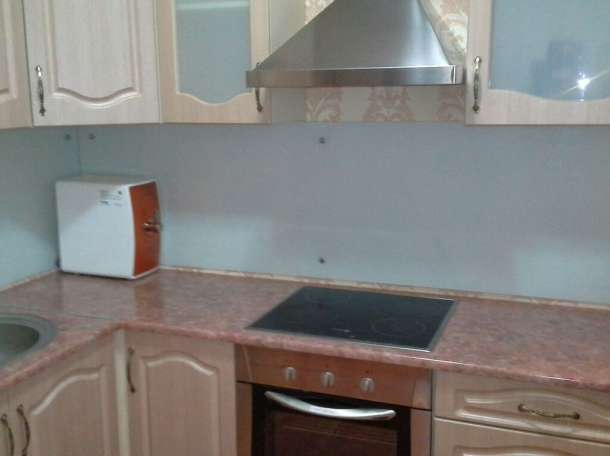 кухонные фартуки из стекла, фотография 3