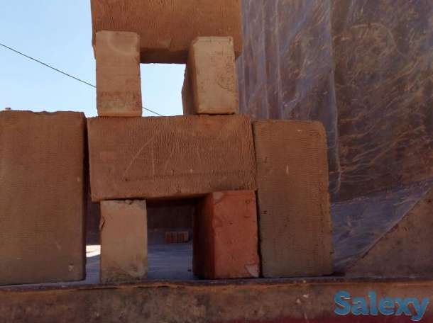 Красный кирпичь, фотография 1