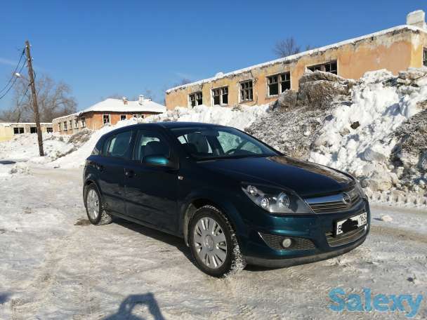 Опель Астра J 2007г. Opel Astra, фотография 1