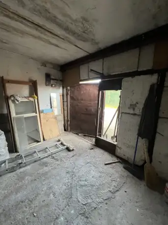 Гараж с новой кровлей !, Улица Кенжебек Кумисбеков, 3/2а, фотография 1