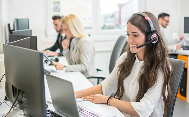 В компанию Front-Line требуются операторы call-центра, фотография 1