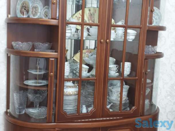 продам сервант, фотография 3