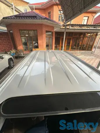 LEXUS 570.  2018 год, фотография 8