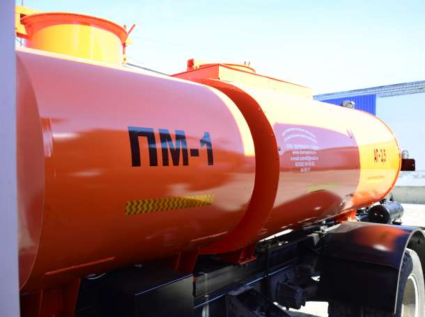 Автогудронатор АГ-2,5 с цистерной для дозаправки катков, фотография 1