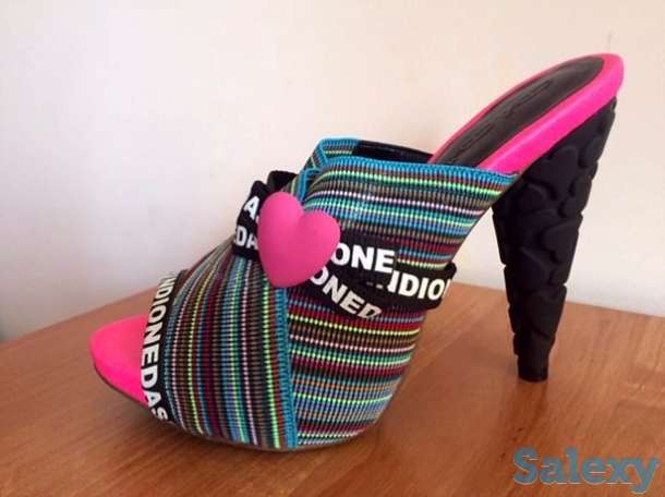 Женская летняя обувь / Модные сабо на каблуке, фотография 1