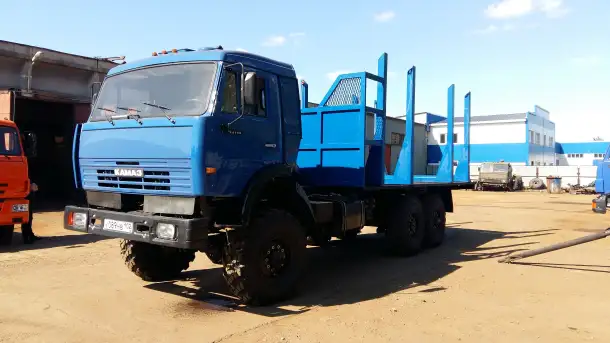 КАМАЗ 43118 сортиментовоз, фотография 1