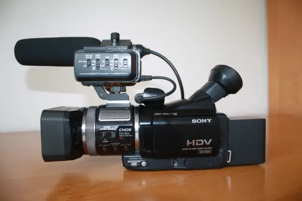 Продается видеокамера SONY, фотография 1