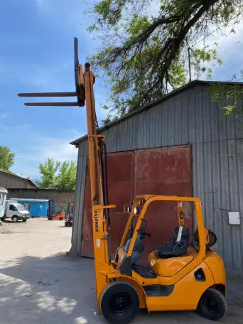 Вилочный погрузчик Komatsu FG20T-16 из Японии, фотография 7