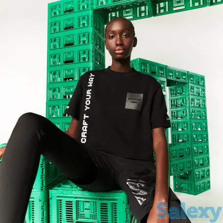 Женская короткая футболка lacoste l!ve x minecraft из органического хлопка, фотография 1