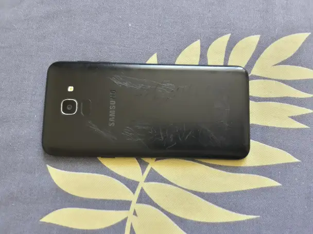 Продам или обменяю телефон Samsung Galaxy j6, фотография 1