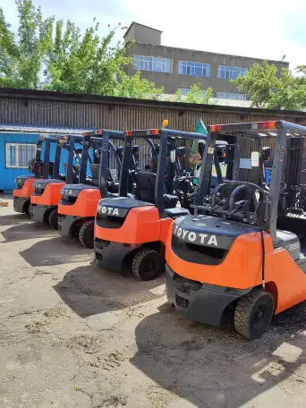 Вилочные погрузчики TOYOTA FG25 из Японии, фотография 4