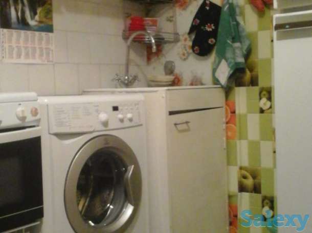 Сдам 2-х комнатную на Стрелке до мая2019 года, Набережная Иртыша им.Славского 64, фотография 2