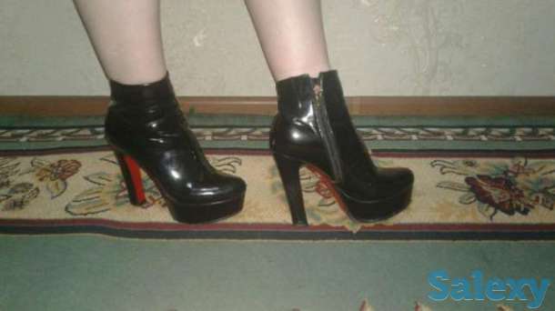 Ботинки женские, фотография 1