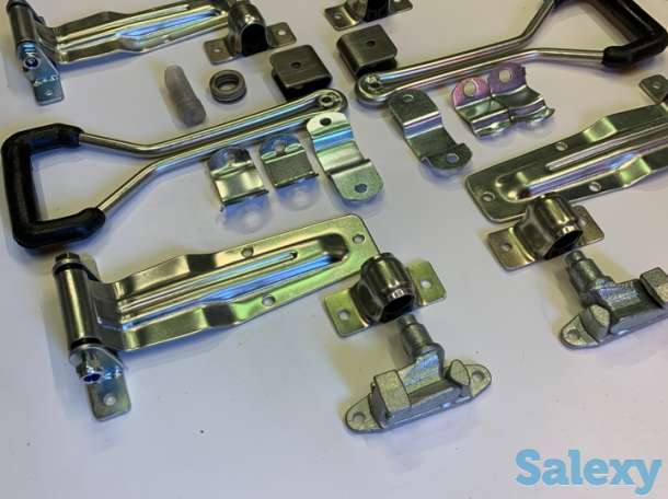 Комплект фурнитуры на задние ворота фургона с рукояткой Пруткового типа Эконом, фотография 2