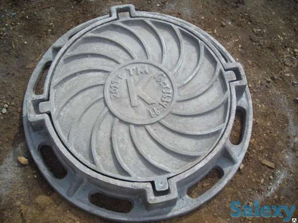 с шарниром и замком люки чугунные, фотография 1