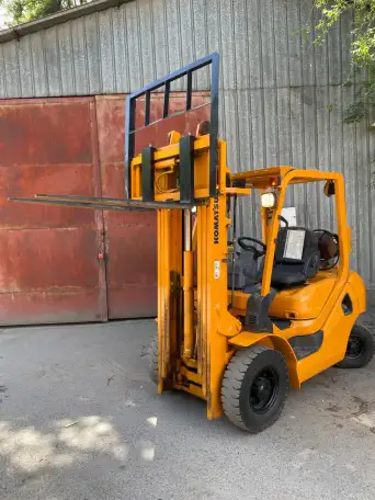 Вилочный погрузчик Komatsu FG20T-16 из Японии, фотография 4