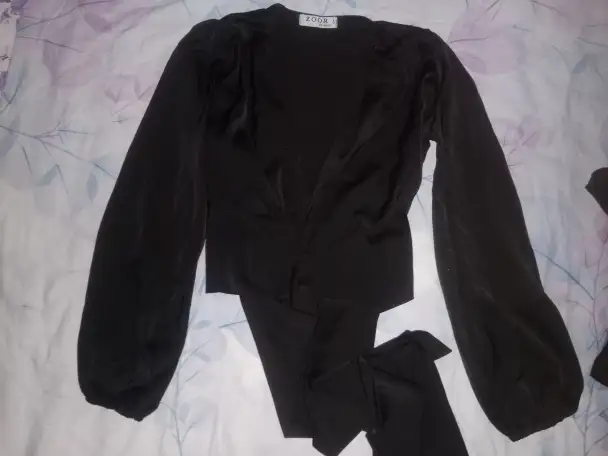 Блузка Черная Атласная размер s новая, фотография 1
