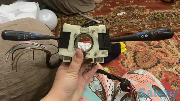 Продам подрулевой переключатель на ниссан примеру р10 , 1991г, правый руль, фотография 1