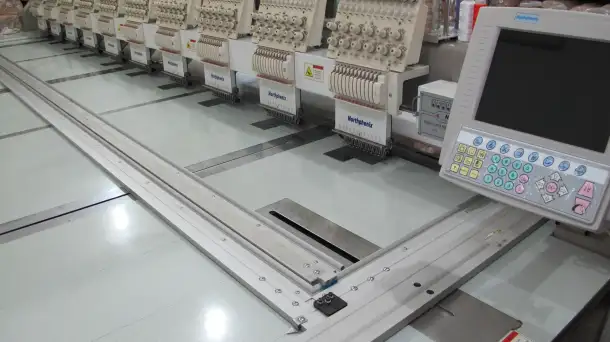 Вышивальная машина, фотография 1