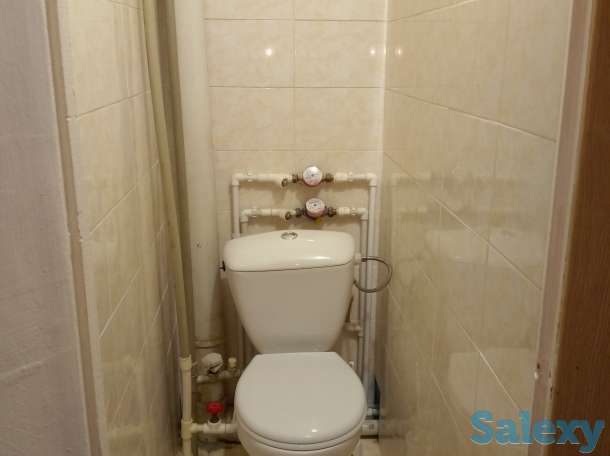 продается 2 комнатная квартира в центре города, 6 микрорайон, 14 дом, фотография 6