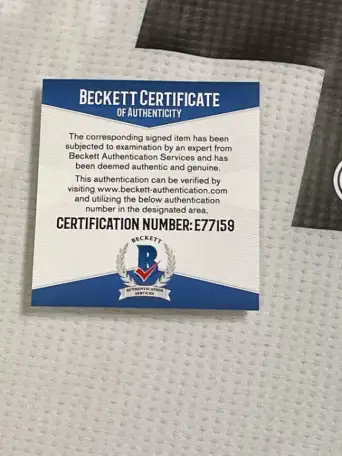 Футболка ФК «реал Мадрид» с автографом Серхио Рамоса сезон 2018-19, фотография 6