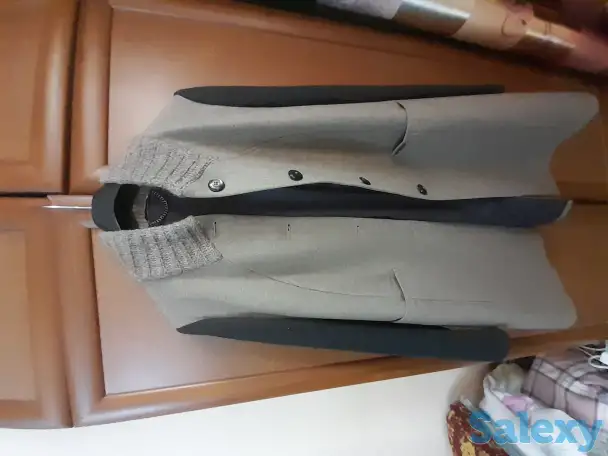 Продам пальто 3 шт. Покупала за дорого каждое. Качество отличное., фотография 2