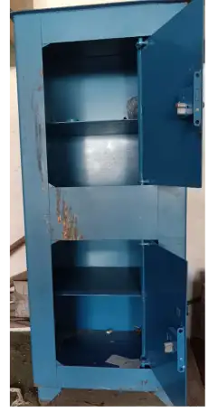 Большой сейф, фотография 2