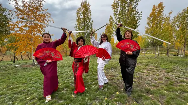 Занятия Цигун и Ушу по вечерам в Астане, в старом городе., фотография 2