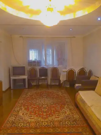 дом, Суюнбая, фотография 3