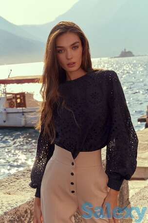 Черная романтичная блуза из прошвы, фотография 1