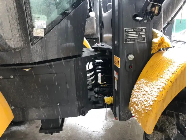 Продам фронтальный погрузчик XCMG LW300FN: 1.8 куба. РЫЧАГ..., фотография 13