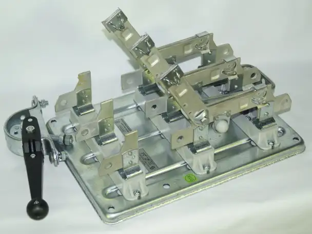 Переключатель ПЦ-4 УЗ 400А и Переключатель ПЦ-2 УЗ 250А, фотография 2