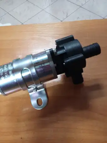 Насос водяной на 12 и 24V на китайский каток, фотография 3