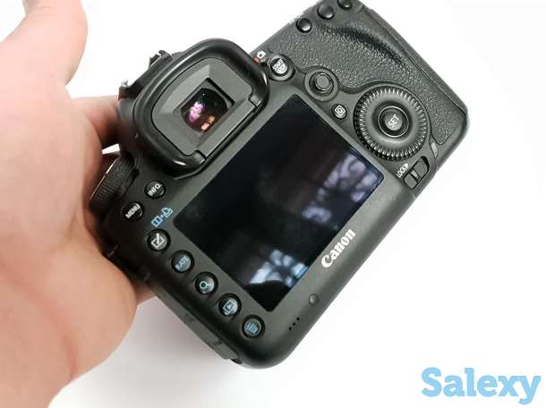 Canon EOS 5D Mark III в комплекте, фотография 5