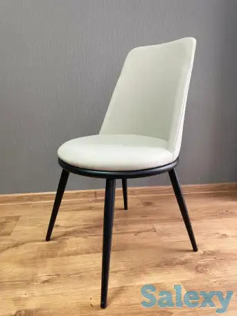 Большой ассортимент стульев и кресел, фотография 4