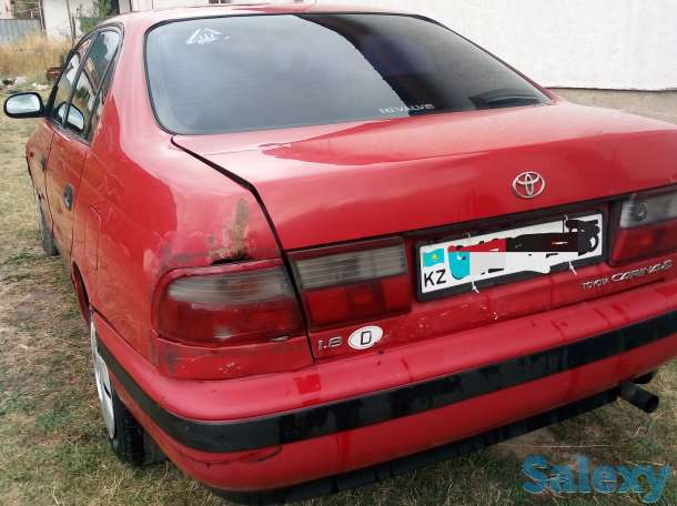 Машина Toyota Carina, фотография 3