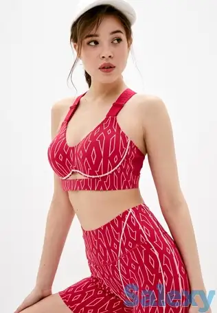 Топ спортивный adidas originals, фотография 1