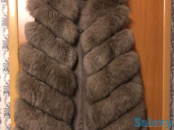 Меховая жилетка из натурального песца, фотография 1