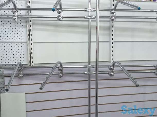 Вешала и стойки для магазина одежды, фотография 1