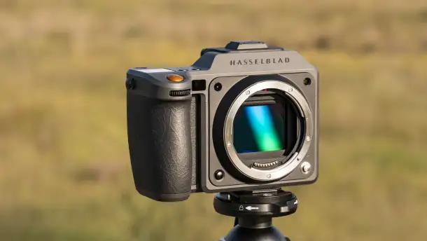 Среднеформатная беззеркальная камера Hasselblad X2D II 100C, фотография 1