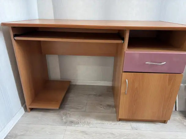 Продам компьютерный стол, фотография 5