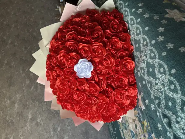 Букеты атласных цветов, фотография 1