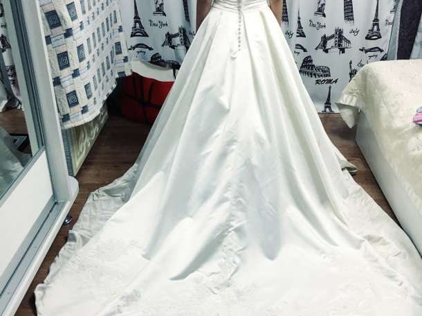 Продам свадебное платье со шлейфом , фотография 4