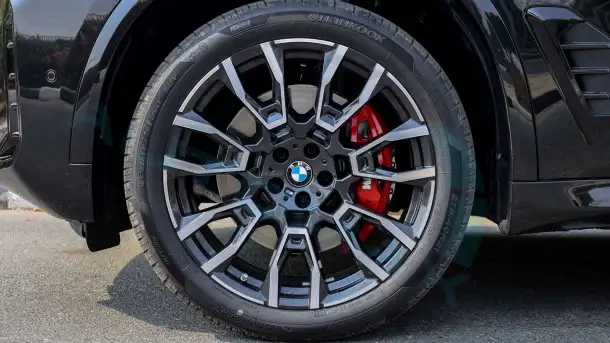 BMW X5 xDrive40i, фотография 10