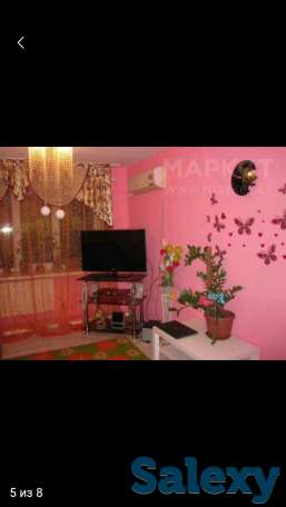 Продается чистая светлая уютная квартира не угловая проживаем сами . Торг уместин срочно, фотография 1