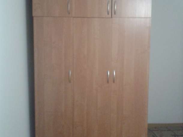 Срочно. Шкаф, диван, газовую плиту, стир. машину, раб. стол с тумбой, фотография 3